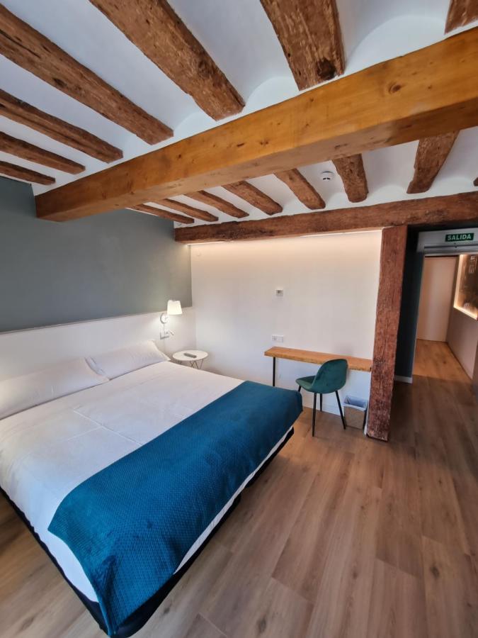 Hostal La Rua 艾丝黛拉 外观 照片
