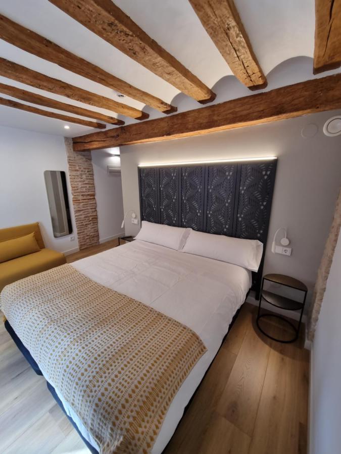 Hostal La Rua 艾丝黛拉 外观 照片
