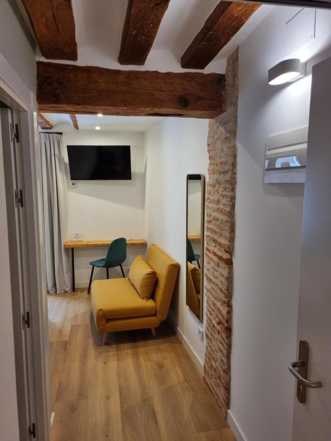 Hostal La Rua 艾丝黛拉 外观 照片
