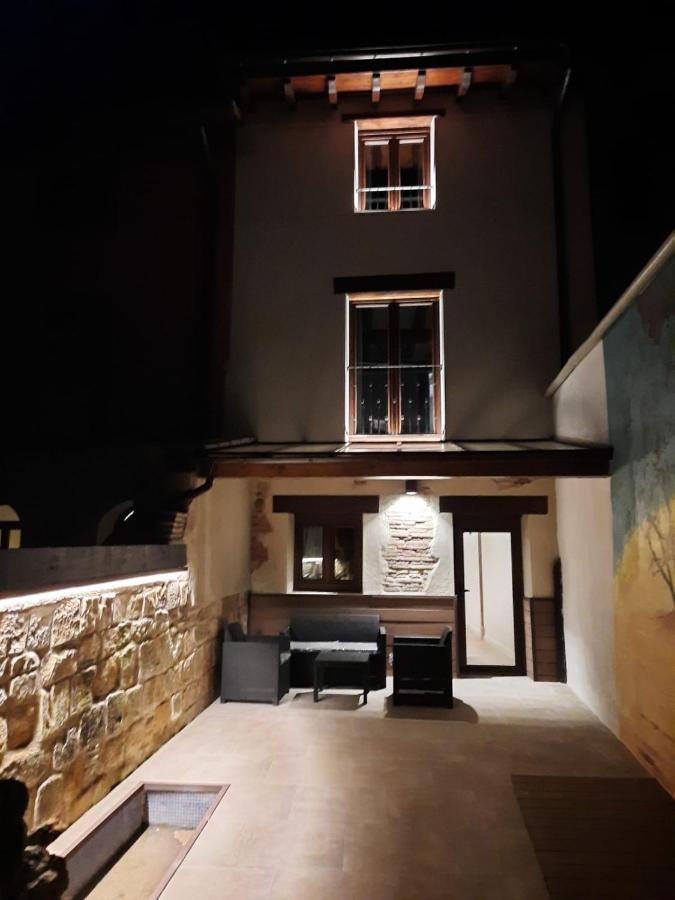 Hostal La Rua 艾丝黛拉 外观 照片