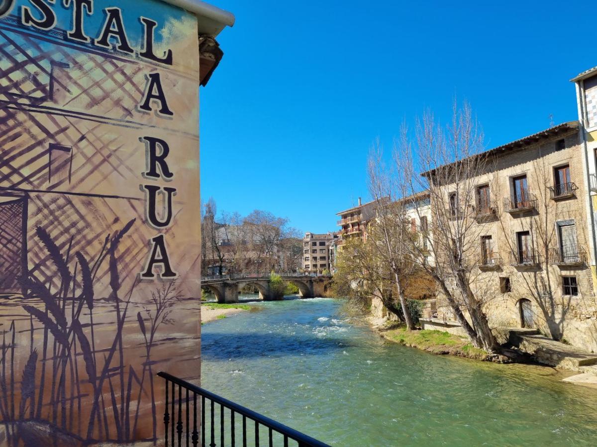 Hostal La Rua 艾丝黛拉 外观 照片