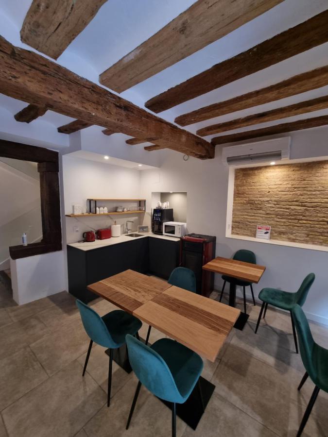Hostal La Rua 艾丝黛拉 外观 照片