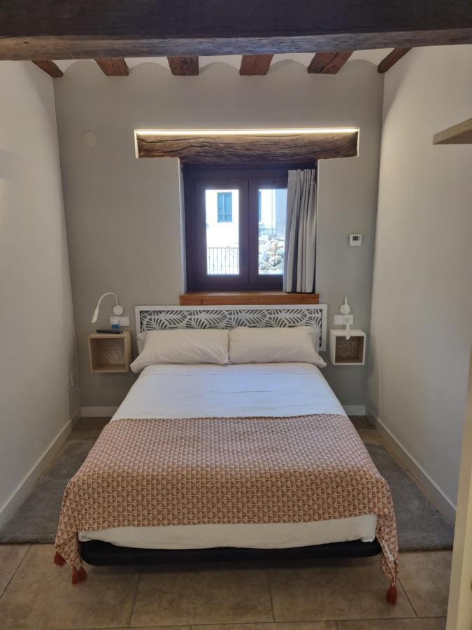 Hostal La Rua 艾丝黛拉 外观 照片